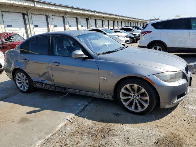 Photo 3 VIN: WBAPK5C51BF123834 - BMW 3 SERIES 