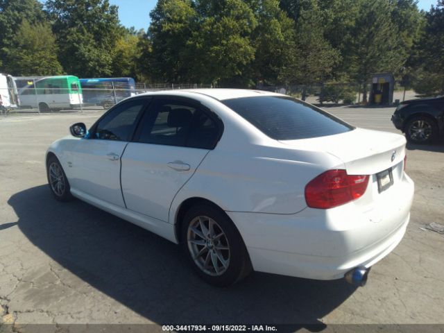 Photo 2 VIN: WBAPK5C52AA647277 - BMW 3 SERIES 