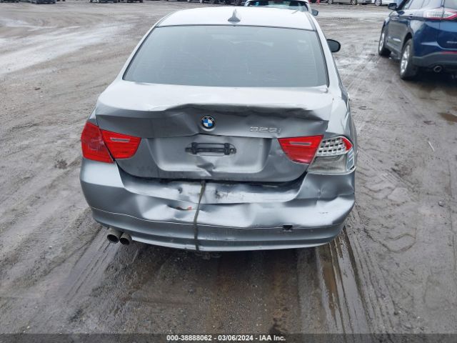 Photo 5 VIN: WBAPK5C52BA810785 - BMW 328I 