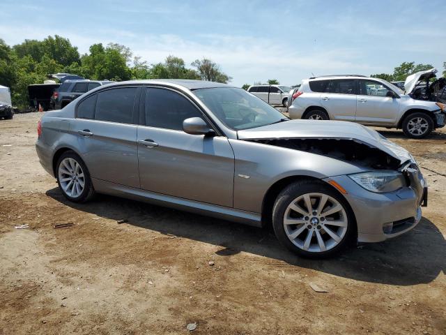 Photo 3 VIN: WBAPK5C52BF121820 - BMW 3 SERIES 