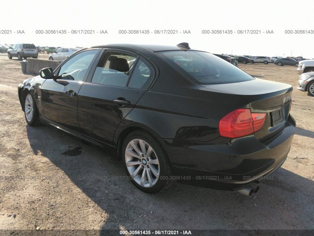 Photo 2 VIN: WBAPK5C52BF123194 - BMW 3 