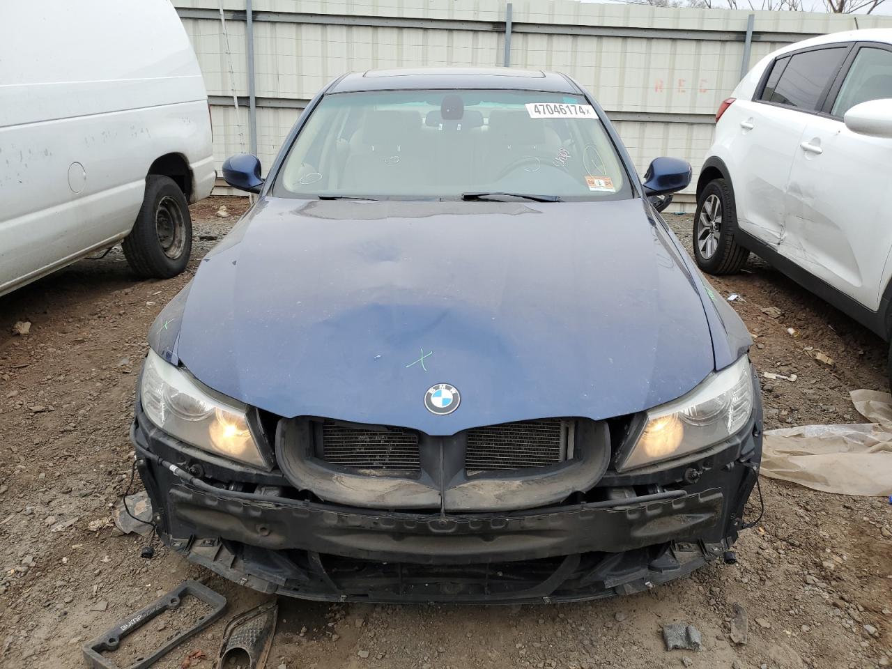 Photo 4 VIN: WBAPK5C52BF126712 - BMW 3ER 