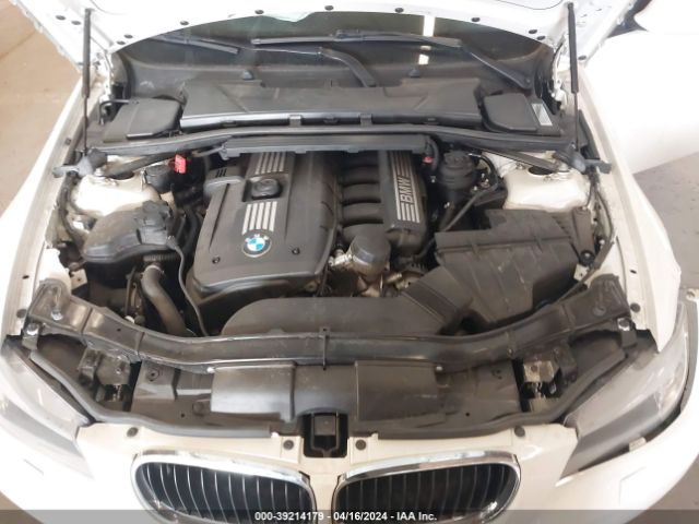 Photo 9 VIN: WBAPK5C52BF126922 - BMW 328 