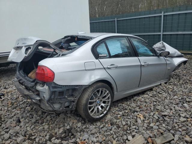 Photo 2 VIN: WBAPK5C53AA599949 - BMW 3 SERIES 