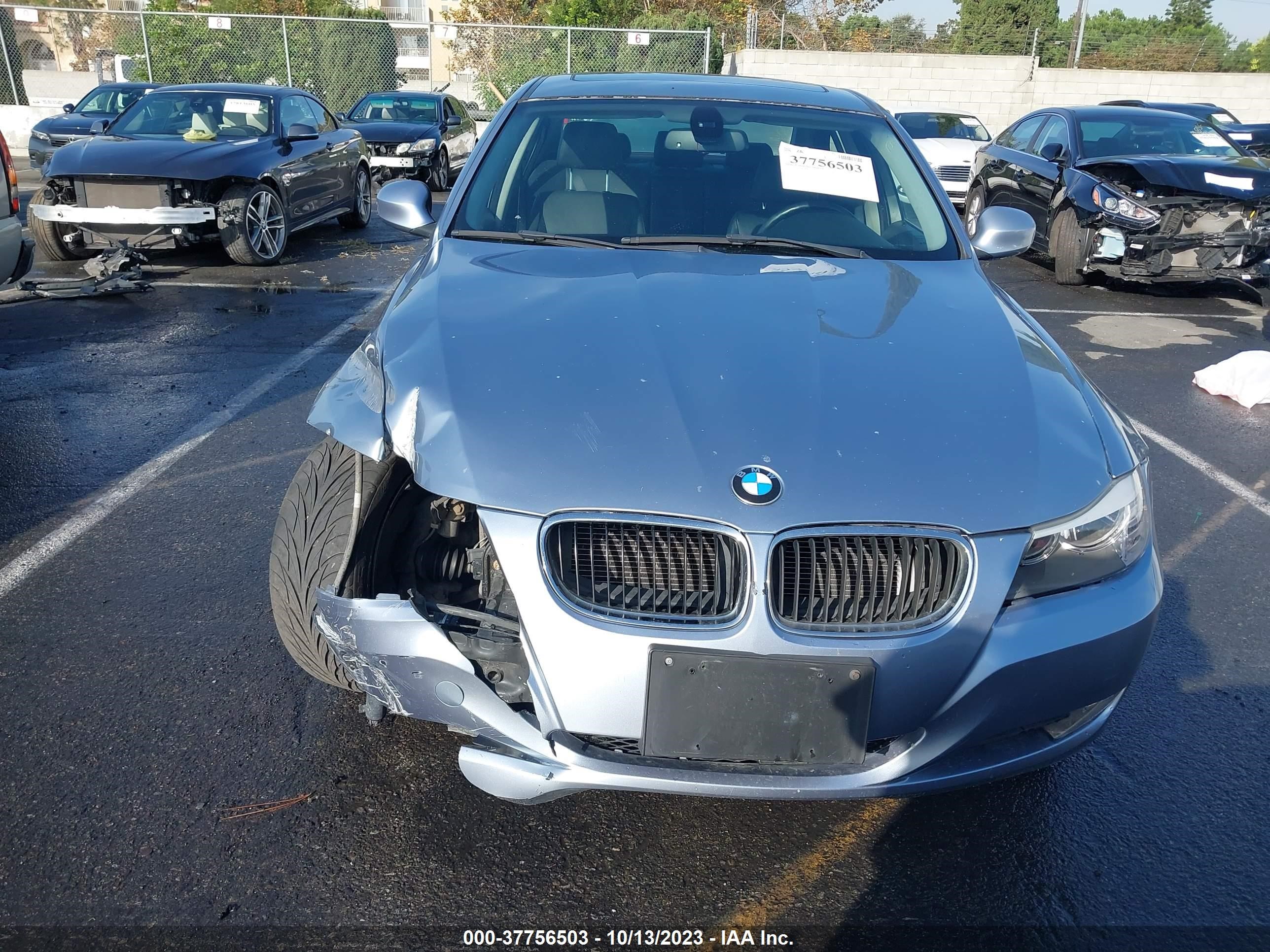 Photo 12 VIN: WBAPK5C53AA649524 - BMW 3ER 