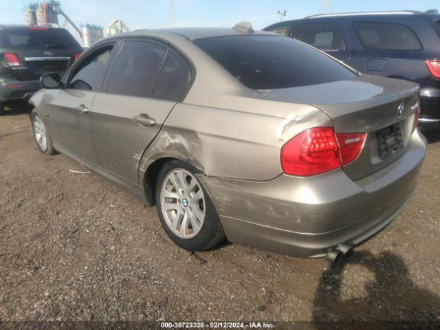 Photo 2 VIN: WBAPK5C53AA652763 - BMW 328I 