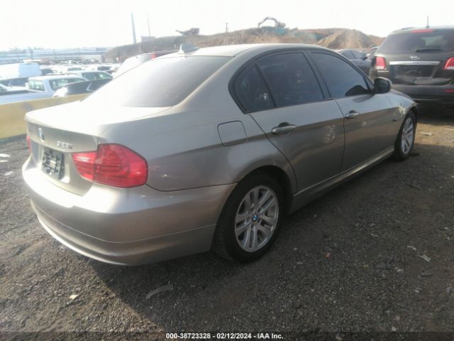 Photo 3 VIN: WBAPK5C53AA652763 - BMW 328I 