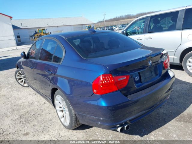 Photo 2 VIN: WBAPK5C53BF126718 - BMW 328I 