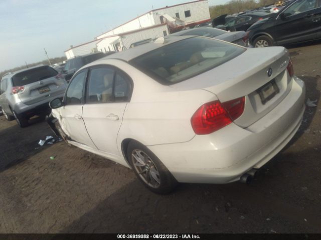 Photo 2 VIN: WBAPK5C54AA650309 - BMW 328I 