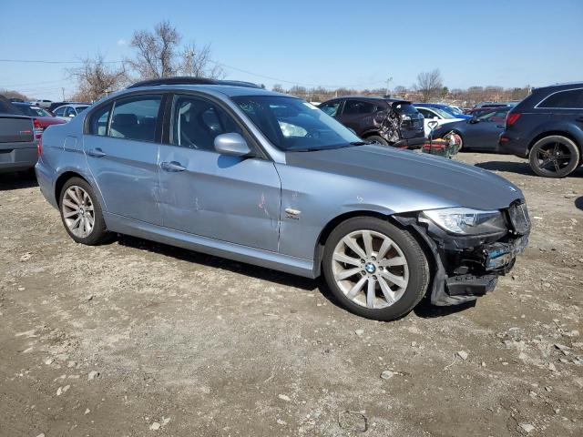 Photo 3 VIN: WBAPK5C54BA654605 - BMW 3 SERIES 