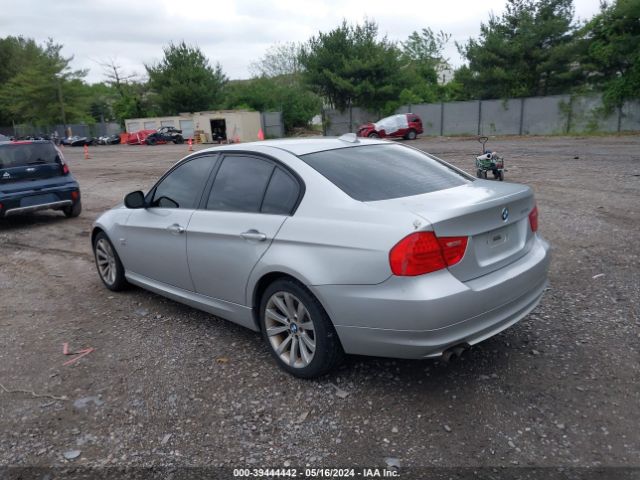 Photo 2 VIN: WBAPK5C54BA660565 - BMW 328I 