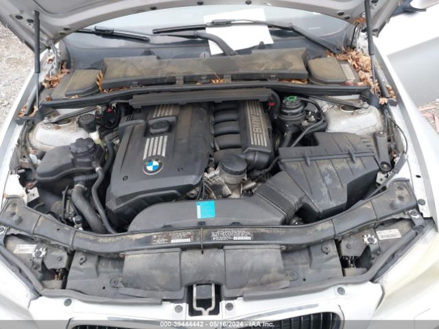 Photo 9 VIN: WBAPK5C54BA660565 - BMW 328I 