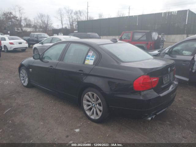 Photo 2 VIN: WBAPK5C54BA994644 - BMW 328 