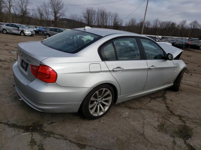 Photo 2 VIN: WBAPK5C54BF124251 - BMW 3 SERIES 