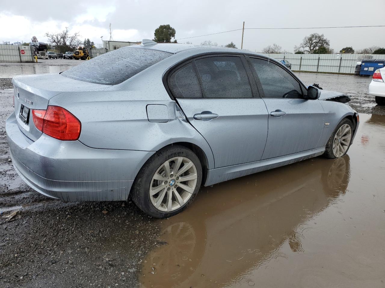 Photo 2 VIN: WBAPK5C54BF124752 - BMW 3ER 