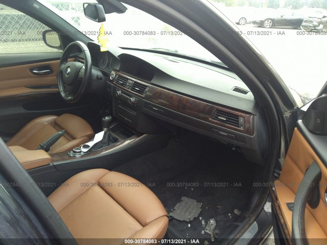 Photo 4 VIN: WBAPK5C55AA599838 - BMW 3 