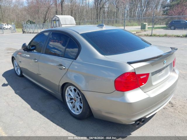 Photo 2 VIN: WBAPK5C55AA648973 - BMW 328I 