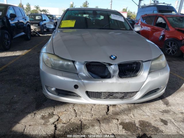 Photo 5 VIN: WBAPK5C55AA651565 - BMW 328I 