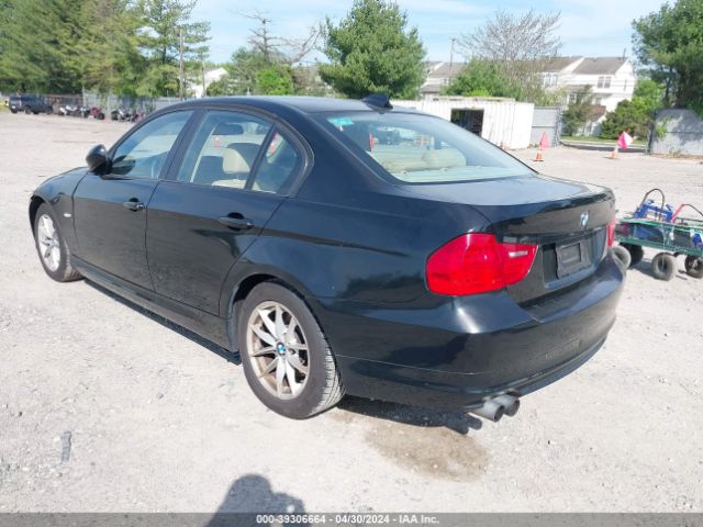 Photo 2 VIN: WBAPK5C55AA652280 - BMW 328I 