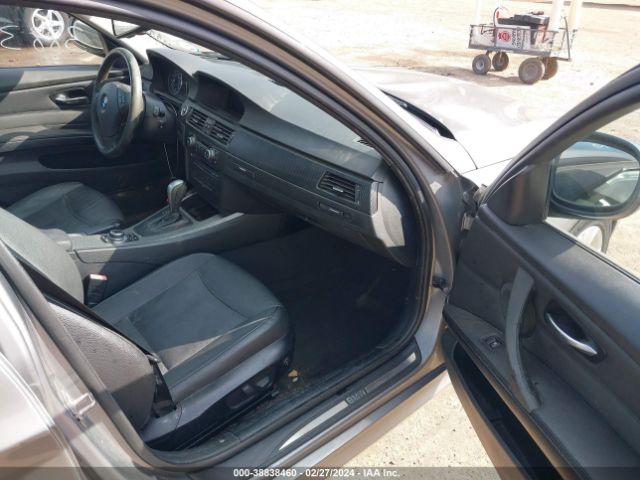 Photo 4 VIN: WBAPK5C55BA654256 - BMW 328I 