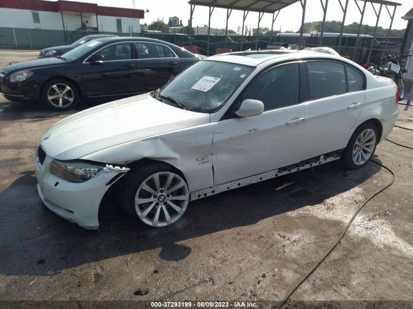 Photo 1 VIN: WBAPK5C55BA660199 - BMW 3ER 