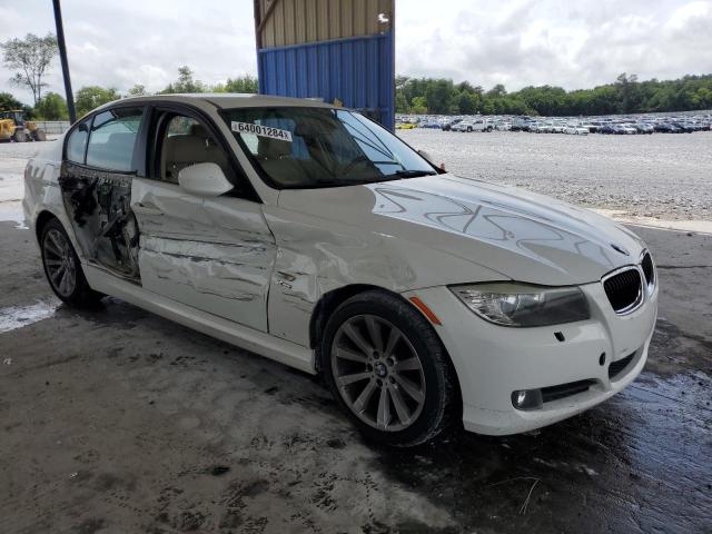 Photo 3 VIN: WBAPK5C55BA660493 - BMW 3 SERIES 