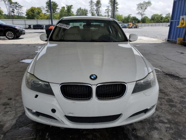 Photo 4 VIN: WBAPK5C55BA660493 - BMW 3 SERIES 