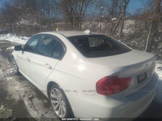 Photo 2 VIN: WBAPK5C55BA662941 - BMW 3 