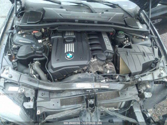 Photo 9 VIN: WBAPK5C55BA993941 - BMW 3 