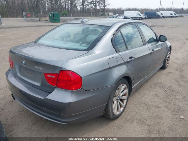 Photo 3 VIN: WBAPK5C55BA993955 - BMW 328I 