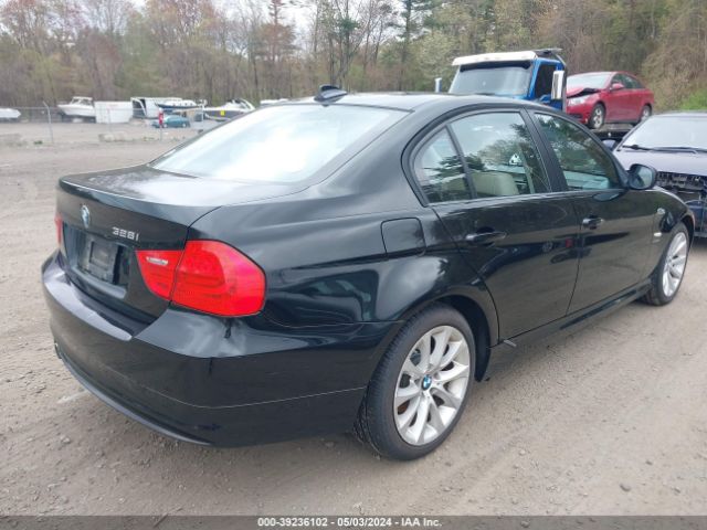 Photo 3 VIN: WBAPK5C55BA995415 - BMW 328I 