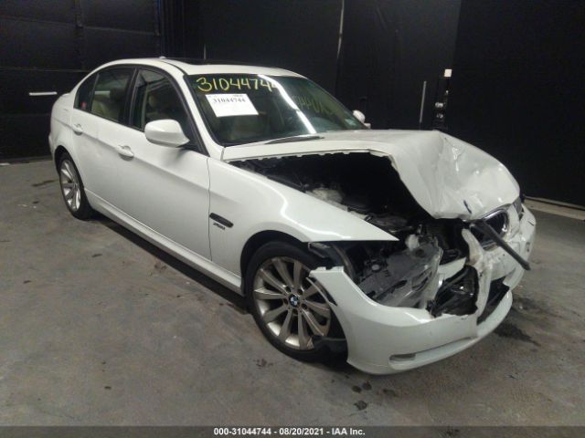 Photo 0 VIN: WBAPK5C55BF123142 - BMW 3 