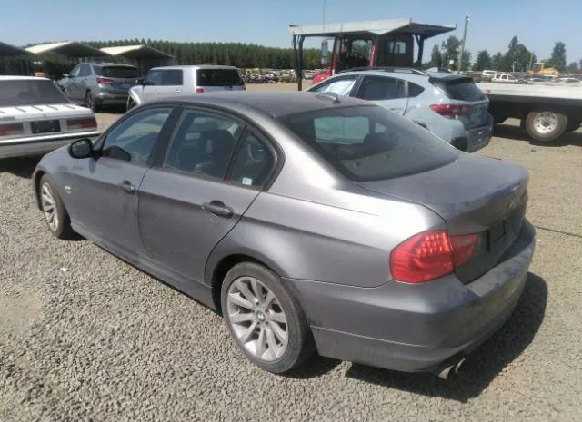 Photo 2 VIN: WBAPK5C55BF125893 - BMW 3 SERIES 