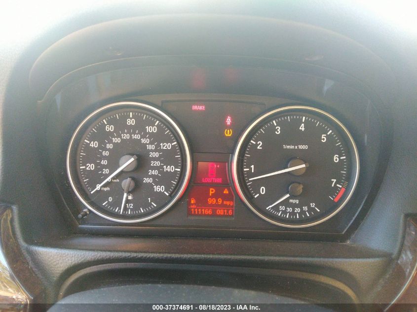 Photo 6 VIN: WBAPK5C56BA654153 - BMW 3ER 