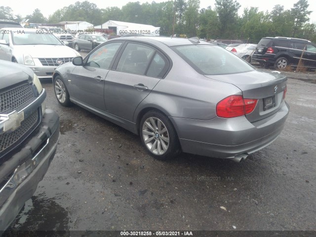 Photo 2 VIN: WBAPK5C56BF123926 - BMW 3 