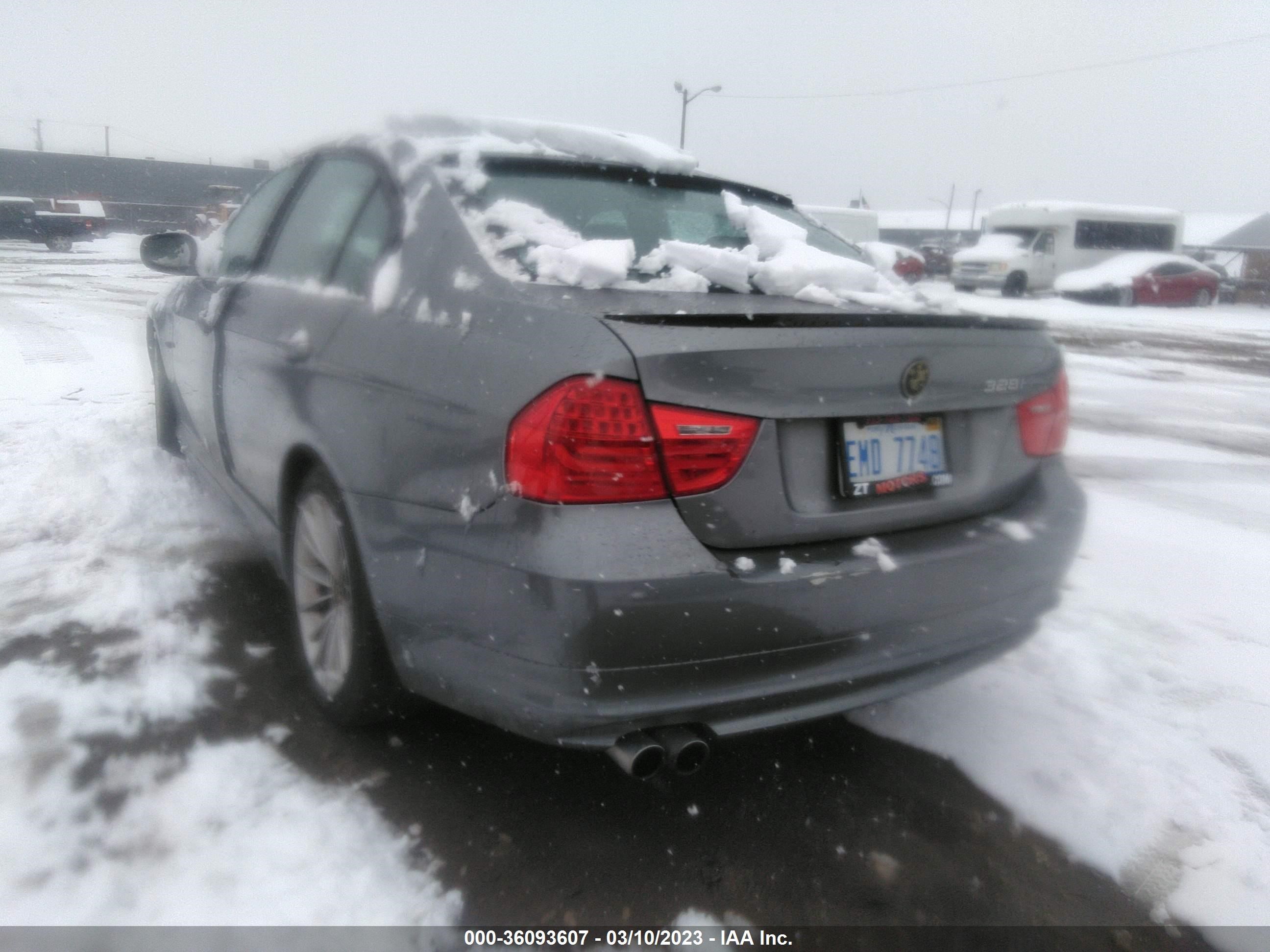 Photo 2 VIN: WBAPK5C57AA650112 - BMW 3ER 