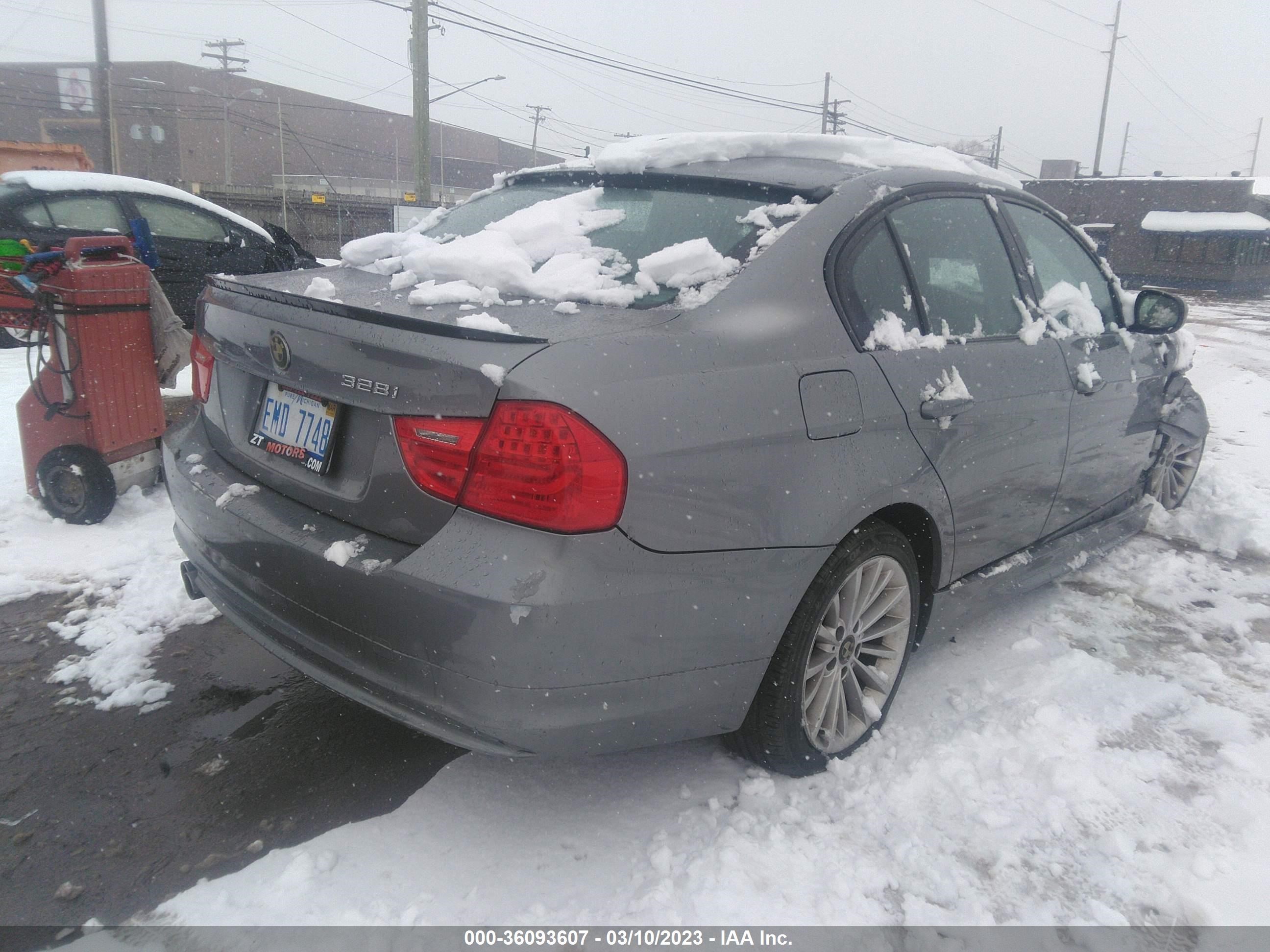 Photo 3 VIN: WBAPK5C57AA650112 - BMW 3ER 