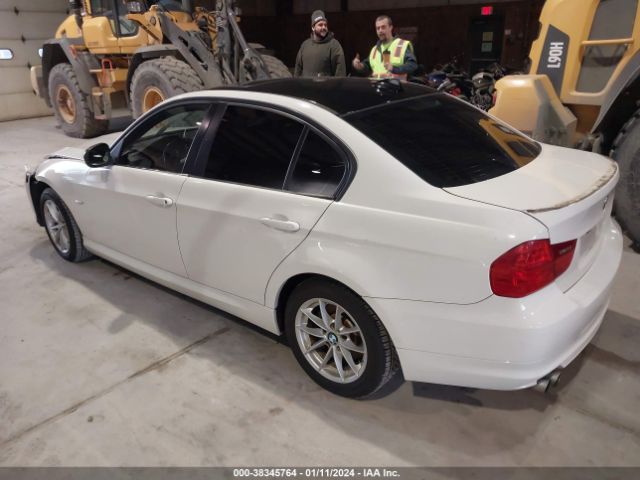 Photo 2 VIN: WBAPK5C57AA652815 - BMW 328I 