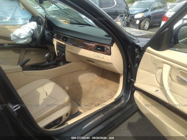 Photo 4 VIN: WBAPK5C57BA657126 - BMW 3 