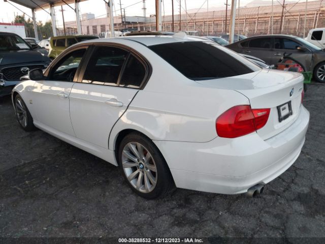 Photo 2 VIN: WBAPK5C57BA657577 - BMW 328I 