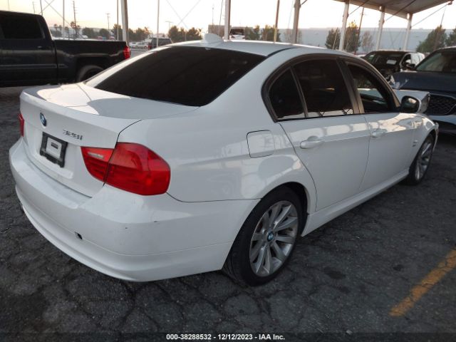 Photo 3 VIN: WBAPK5C57BA657577 - BMW 328I 