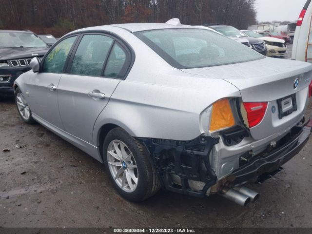 Photo 2 VIN: WBAPK5C58AA648952 - BMW 328I 