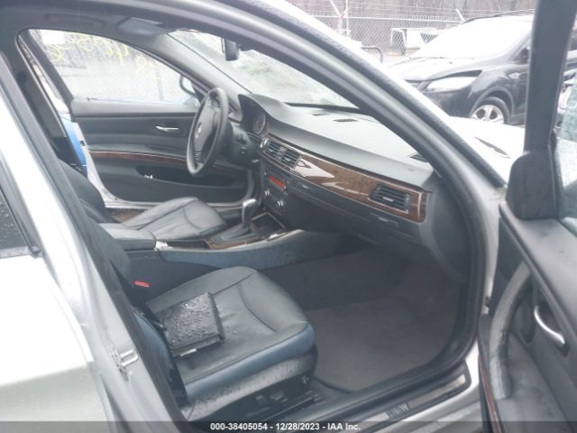 Photo 4 VIN: WBAPK5C58AA648952 - BMW 328I 