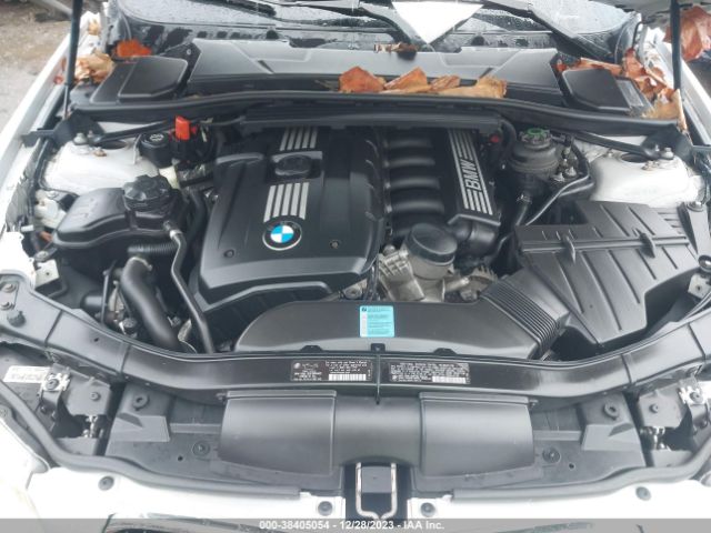 Photo 9 VIN: WBAPK5C58AA648952 - BMW 328I 