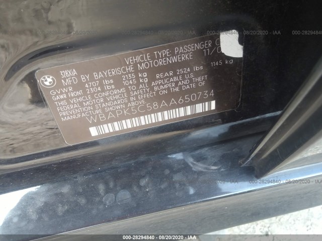 Photo 8 VIN: WBAPK5C58AA650734 - BMW 3 