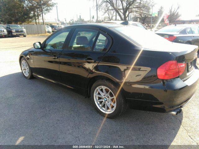 Photo 2 VIN: WBAPK5C58AA651897 - BMW 328 