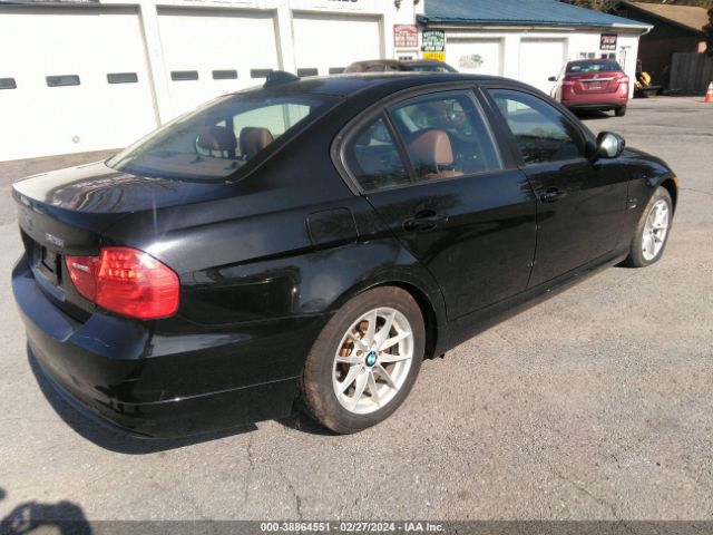 Photo 3 VIN: WBAPK5C58AA651897 - BMW 328 