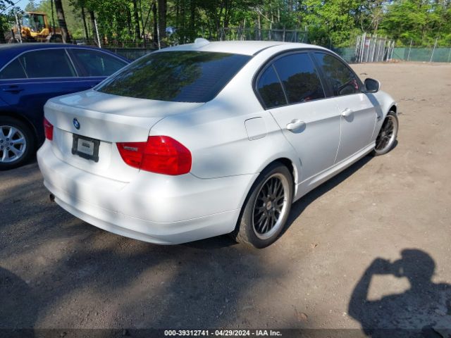 Photo 3 VIN: WBAPK5C58AA653150 - BMW 328I 