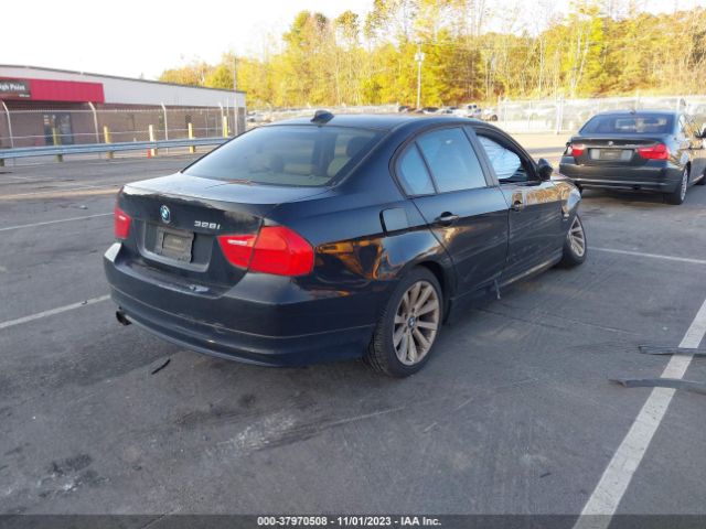 Photo 3 VIN: WBAPK5C58BF126648 - BMW 328I 