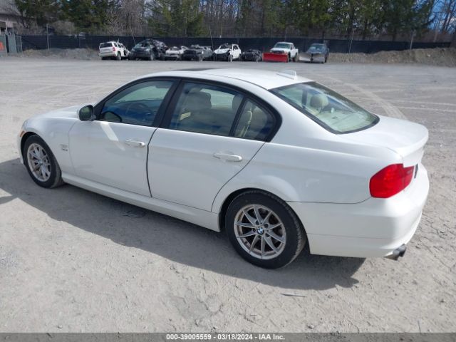 Photo 2 VIN: WBAPK5C59AA647079 - BMW 328I 